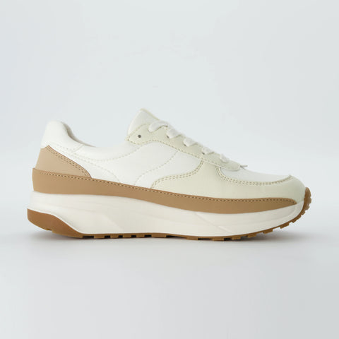 Score Lace-up Sneaker