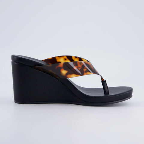 Bera Platform Sandals