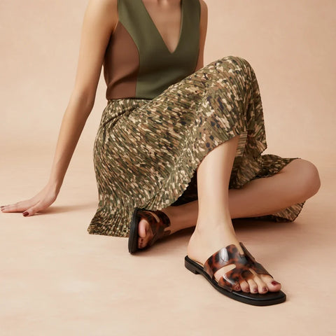 Voyage Cutout Strap Slides