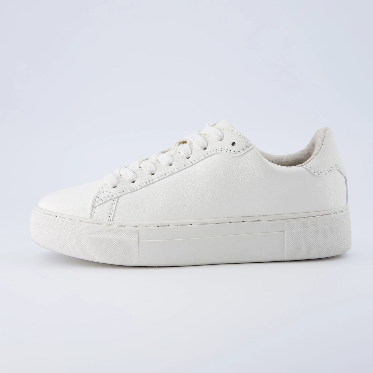 Roc Lace Up Sneaker