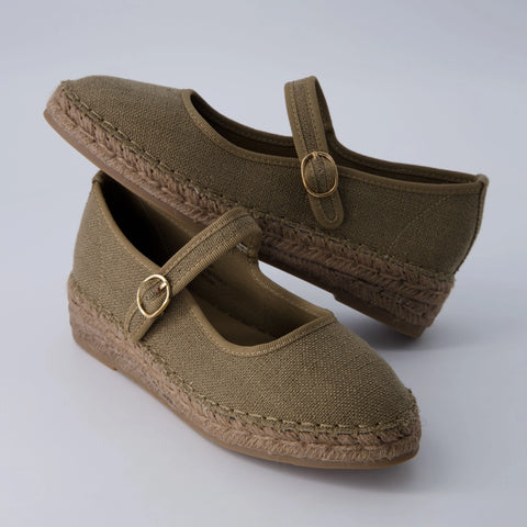 Tapas Canvas Flats