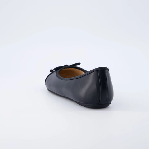 Cardi Cap Toe Flat