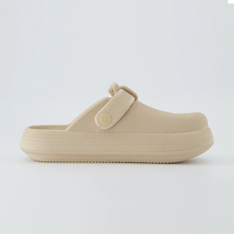 Fable Cloud Clog
