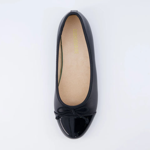 Cardi Cap Toe Flat